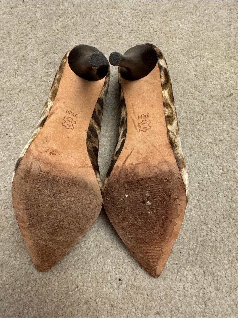 MICHAEL Michael Kors Leopard Print Pointed Toe Pumps - Brown Tan